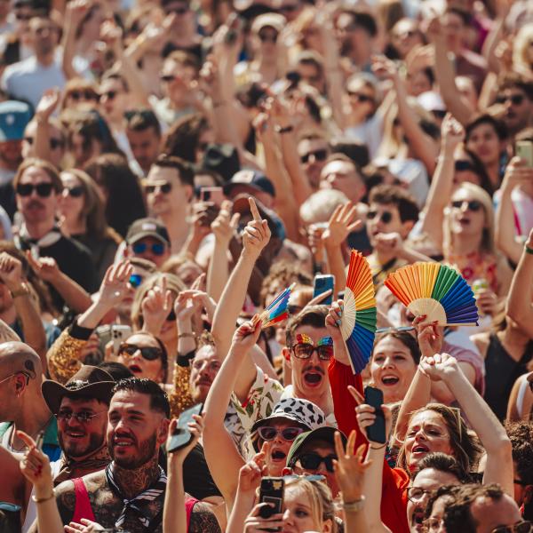 crowds of people dancing
